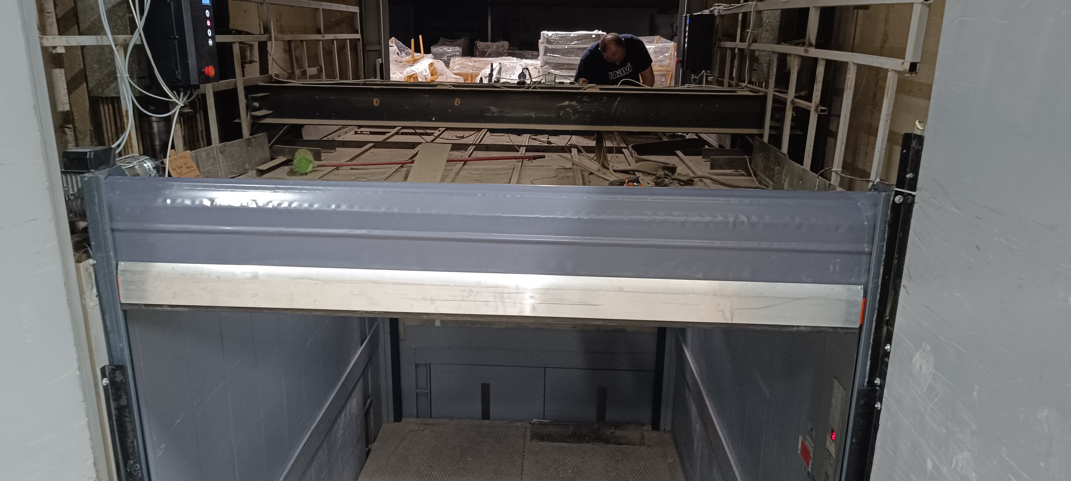 Asansör Kabin İçi Hızlı PVC Sarmal Branda Kapı