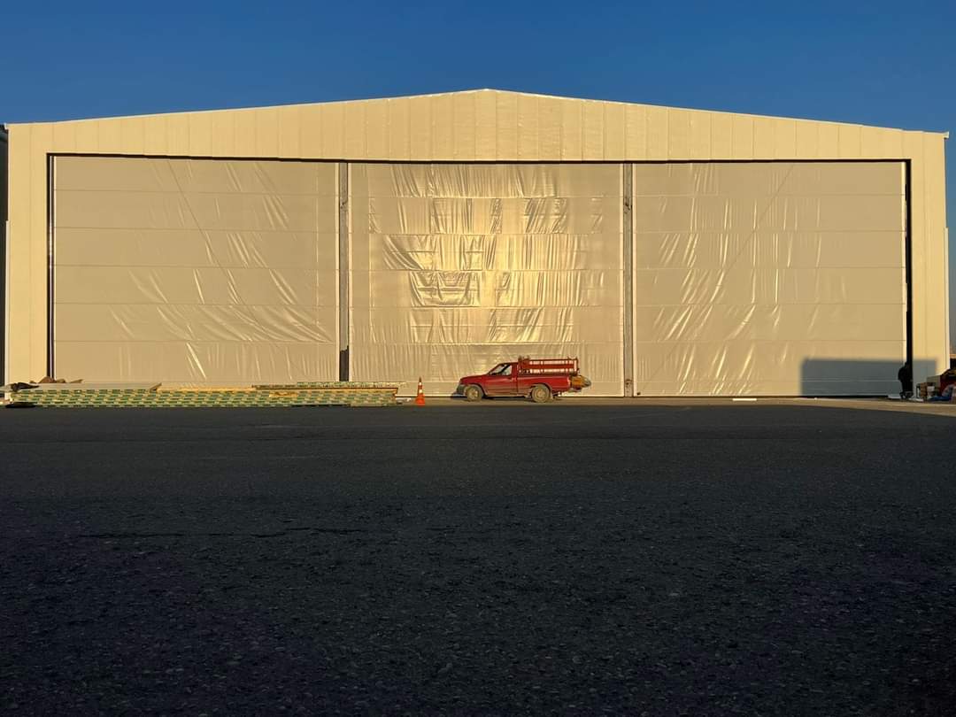 Mega Uçak Hangar Kapısı